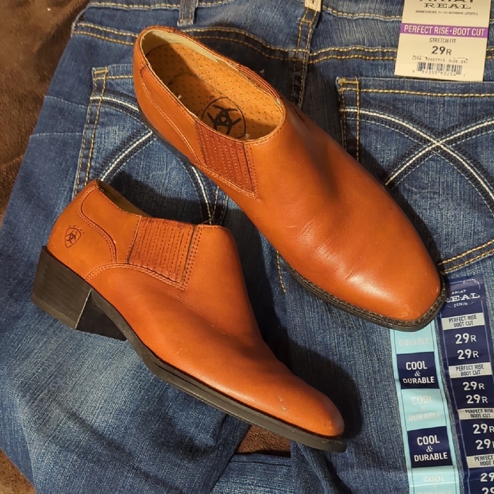 🧡🤎Women's Ariat Brown orange Leather Western shoes Booties size 7 B CUTE!!!!🤎
